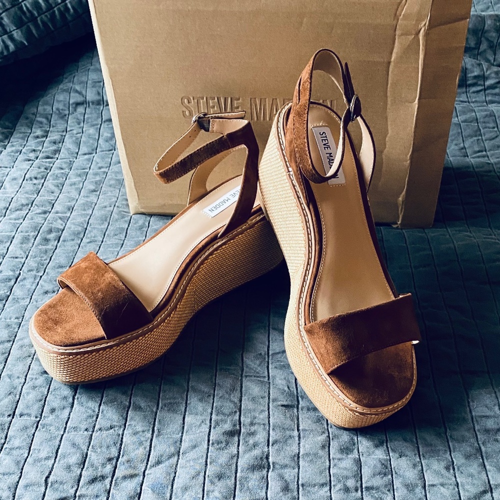 Steve Madden Composed Wedge Sandal - 9.5